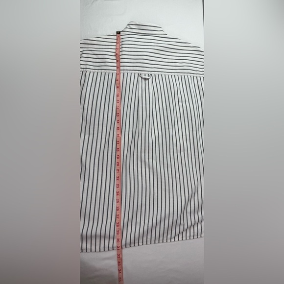 The Heartland Company White Striped Oversized Button Down Size Large - Picture 10 of 10